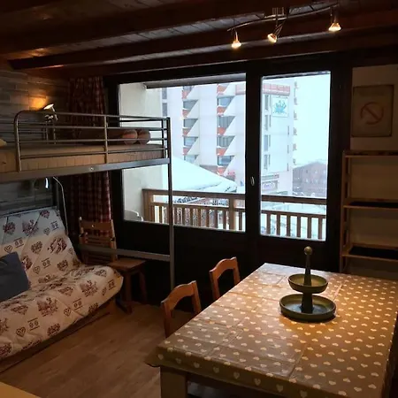 Apartament , Blanc